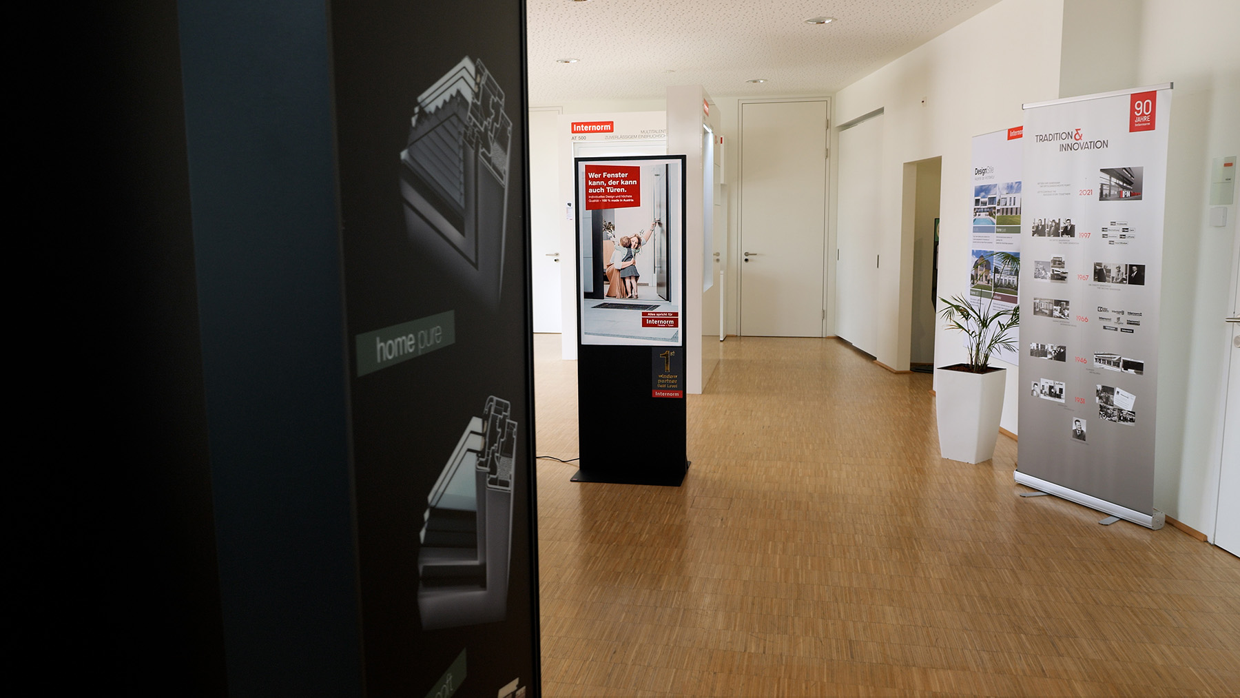 Digital Signage Stele