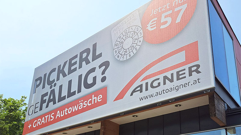 Aigner Fassadenwerbung