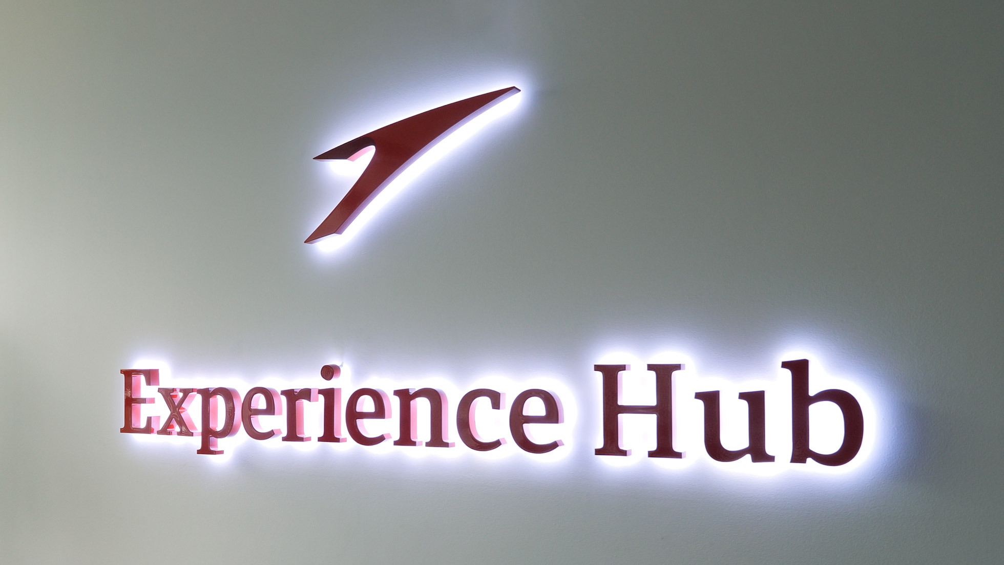 Austrian Airlines Experience Hub Leuchtschrift