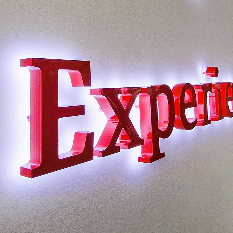 Austrian Airlines Experience Hub Werbeschrift