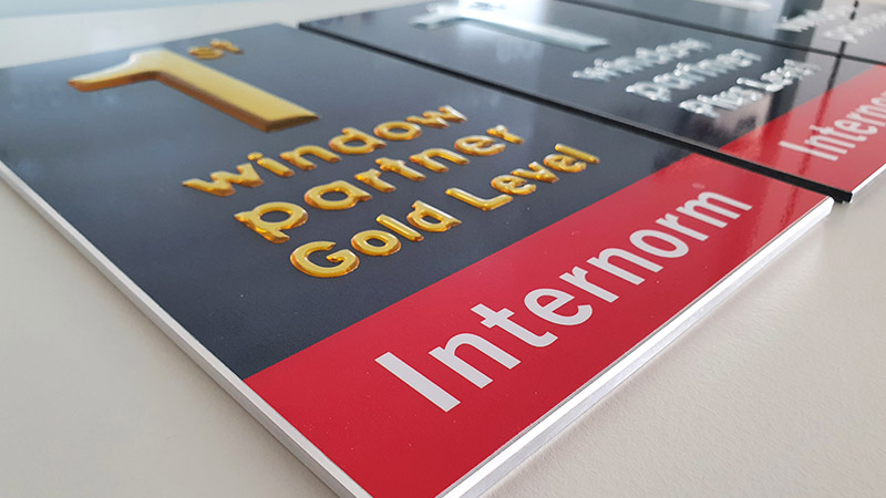 Internorm Schilder