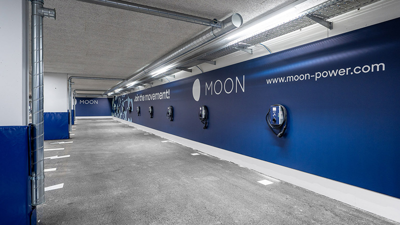 Moon Lounge