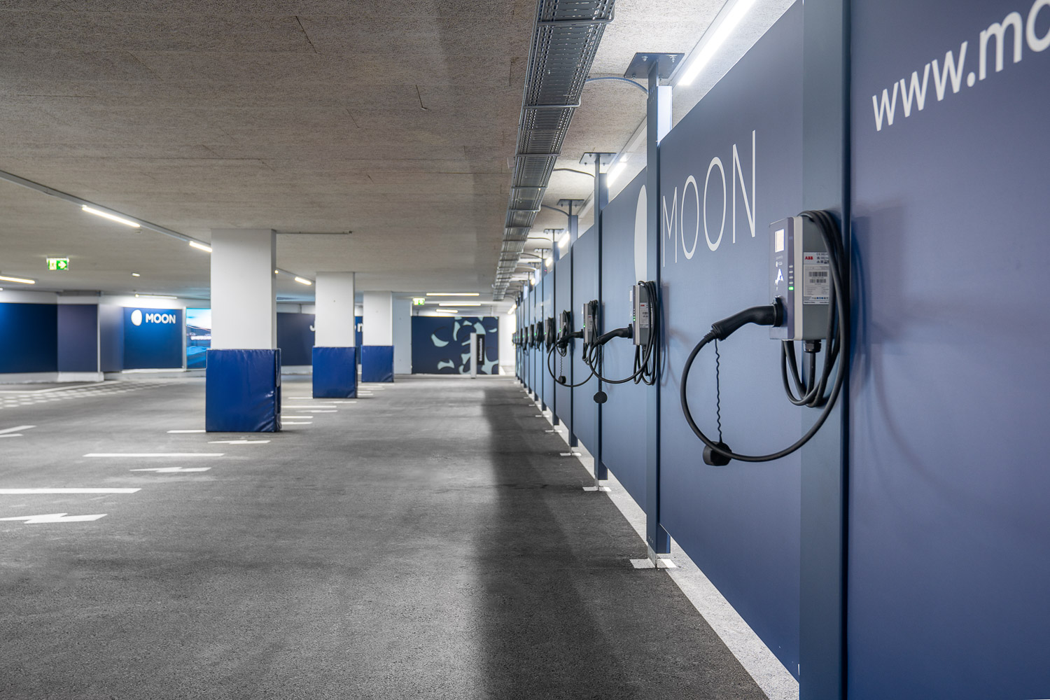 MOON Tiefgarage Branding
