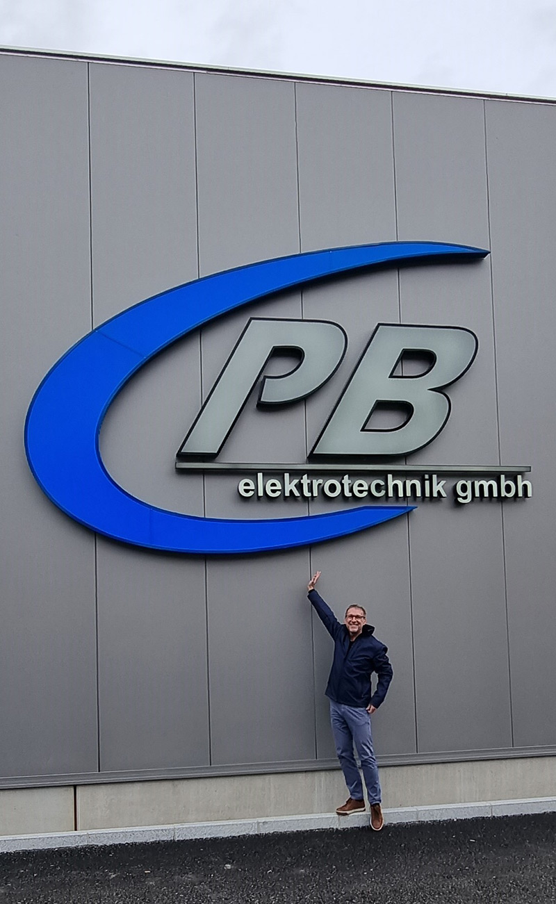 PB-Elektrotechnik Leuchtschild