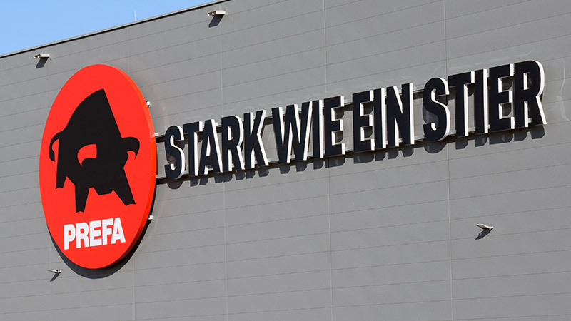 Prefa LED-Gebäudebeschilderung