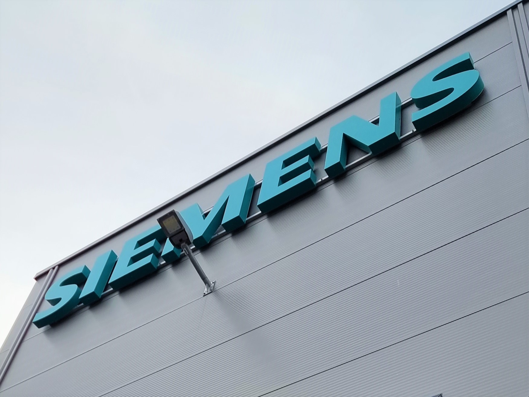 Siemens LED-Gebäudebeschilderung