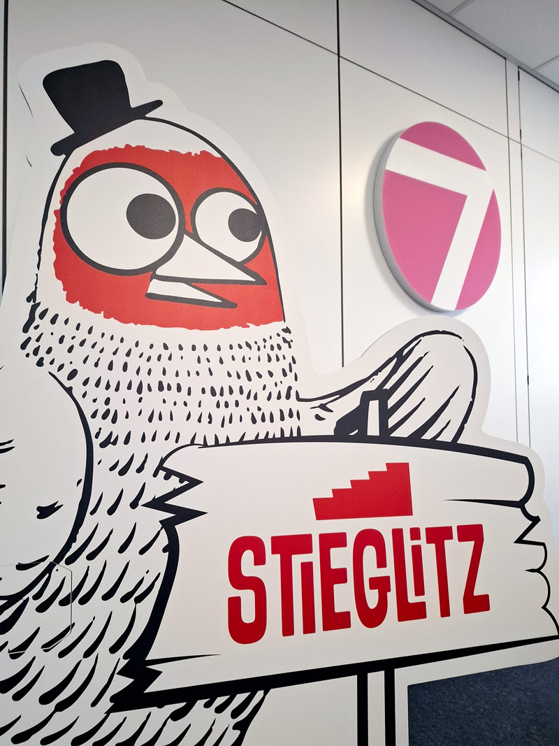 Stieglitz Detailansicht Aufsteller
